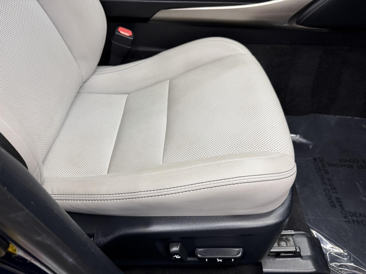 Lexus IS 250 4D Sedan 2015