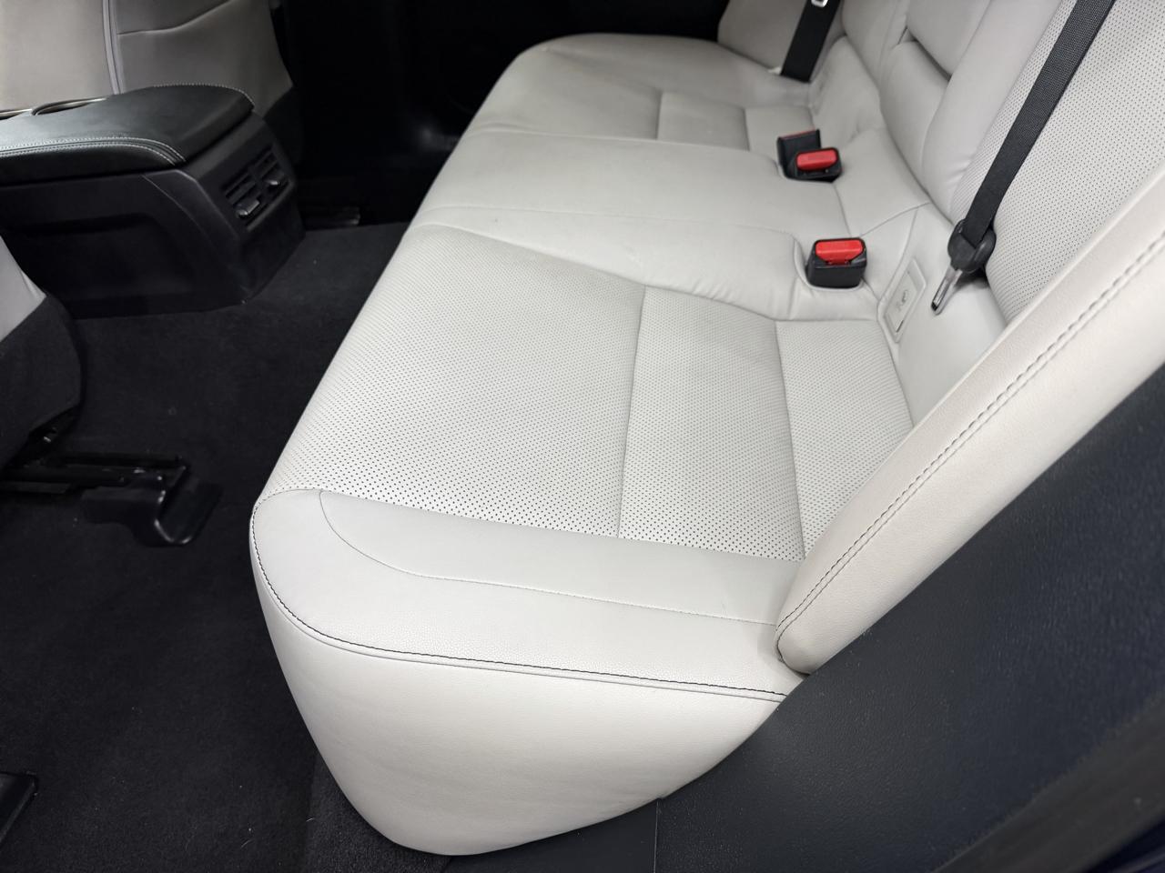 Lexus IS 250 4D Sedan 2015