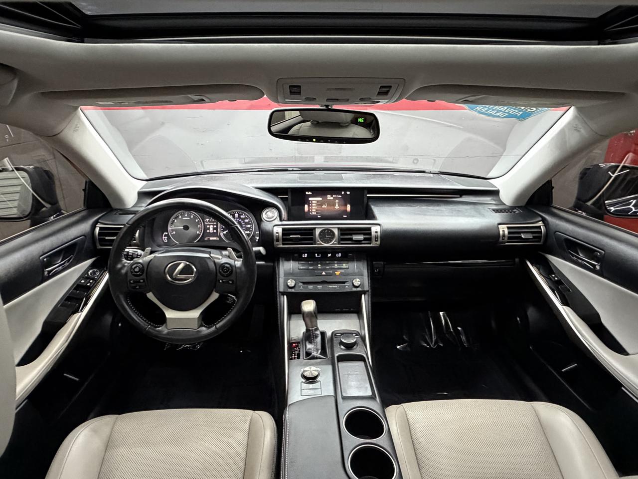 Lexus IS 250 4D Sedan 2015