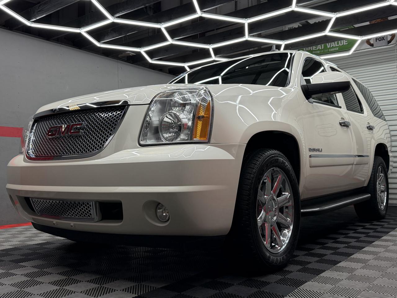 GMC Yukon Denali 2WD 2013
