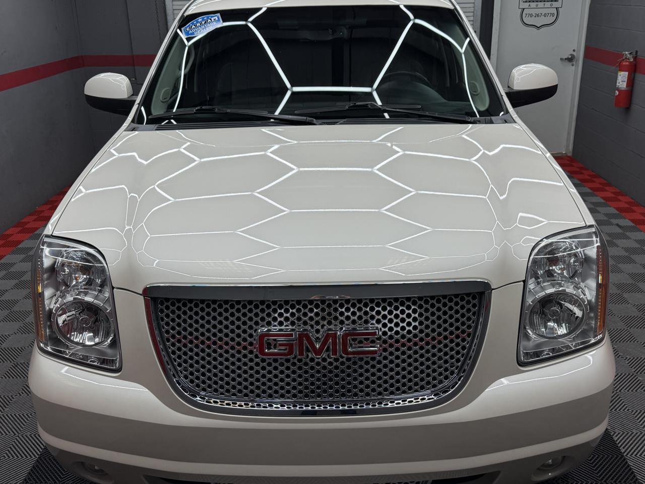GMC Yukon Denali 2WD 2013