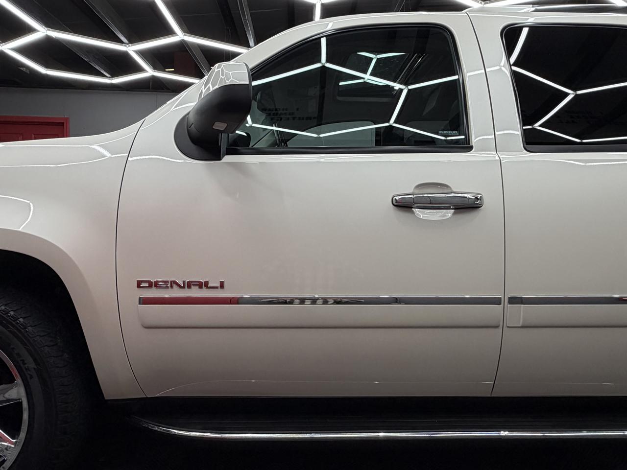 GMC Yukon Denali 2WD 2013