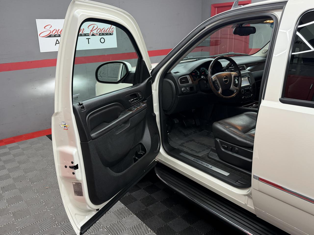 GMC Yukon Denali 2WD 2013