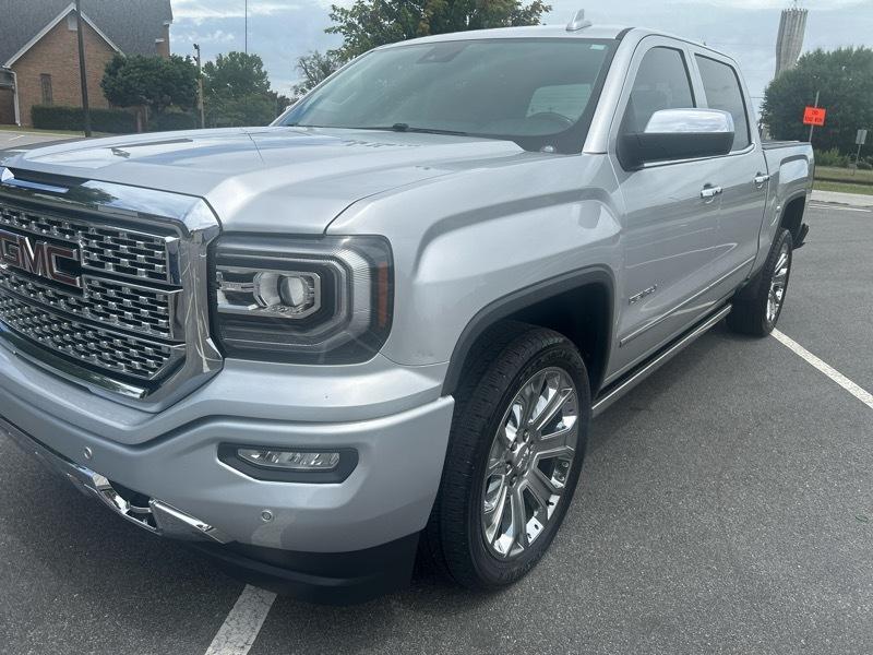 GMC Sierra 1500 Denali Crew Cab 4WD SWB 2018