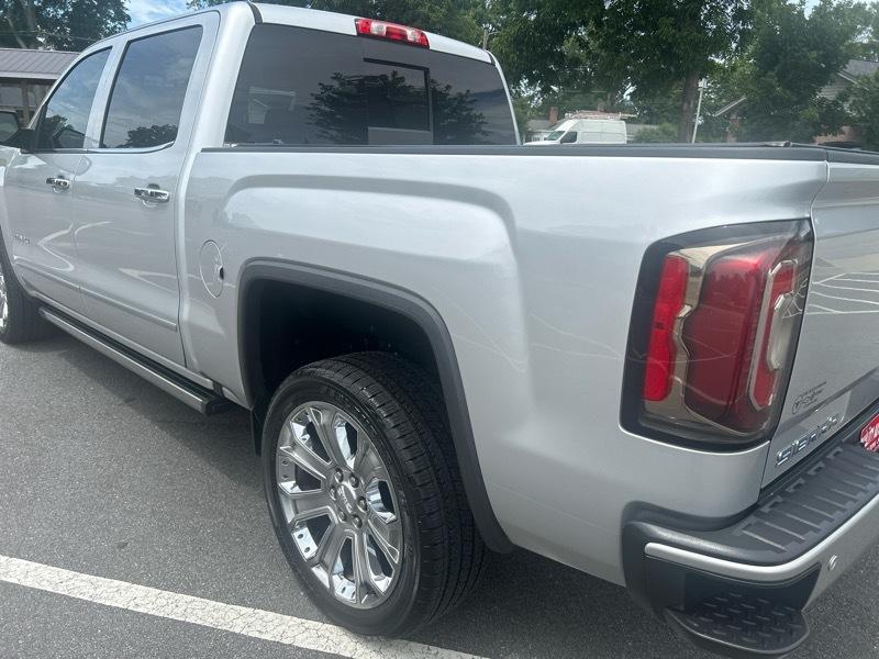 GMC Sierra 1500 Denali Crew Cab 4WD SWB 2018