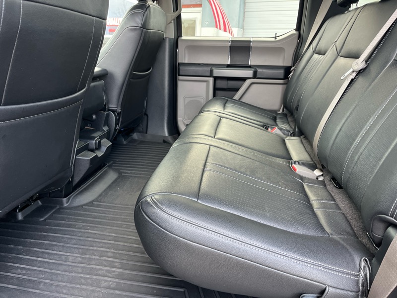 Ford F-150 2WD SuperCrew 145" XLT 2019