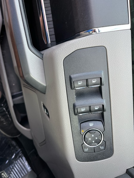 Ford F-150 2WD SuperCrew 145" XLT 2019