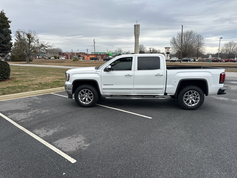 GMC Sierra 1500 4WD Crew Cab 143.5" 2018