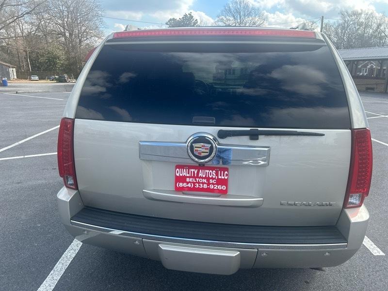 Cadillac Escalade Luxury 2WD 2014