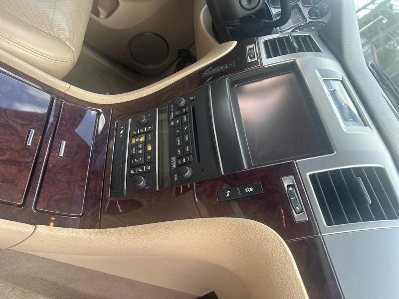 Cadillac Escalade Luxury 2WD 2014