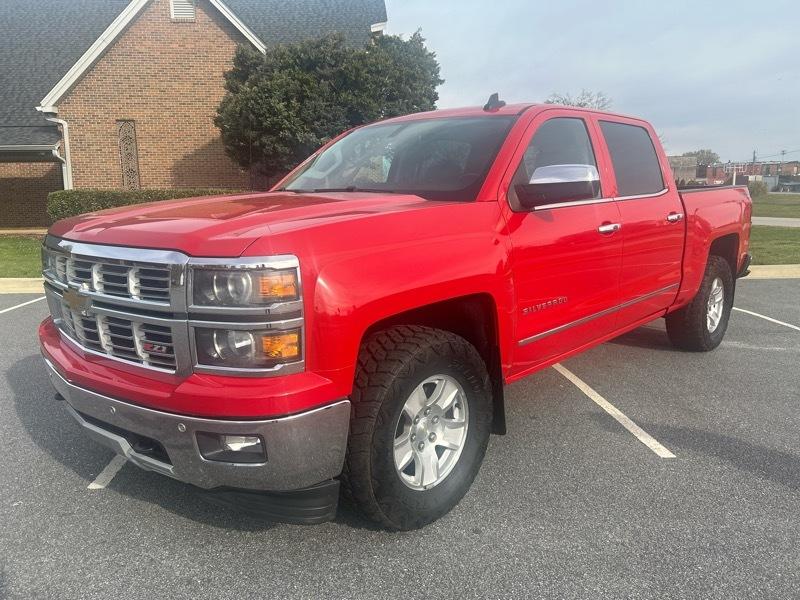 Chevrolet Silverado 1500 4WD Crew Cab 143.5" LTZ w/1LZ 2015