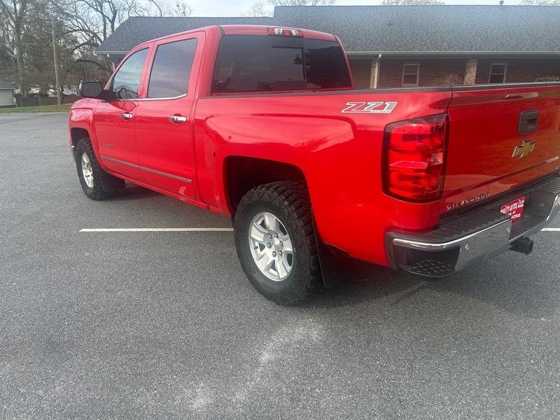 Chevrolet Silverado 1500 4WD Crew Cab 143.5" LTZ w/1LZ 2015