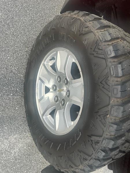 Chevrolet Silverado 1500 4WD Crew Cab 143.5" LTZ w/1LZ 2015