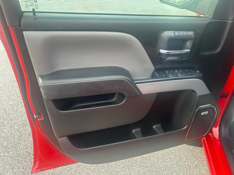 Chevrolet Silverado 1500 4WD Crew Cab 143.5" LTZ w/1LZ 2015