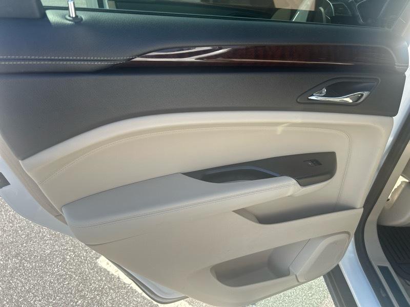 Cadillac SRX Performance Collection 2013