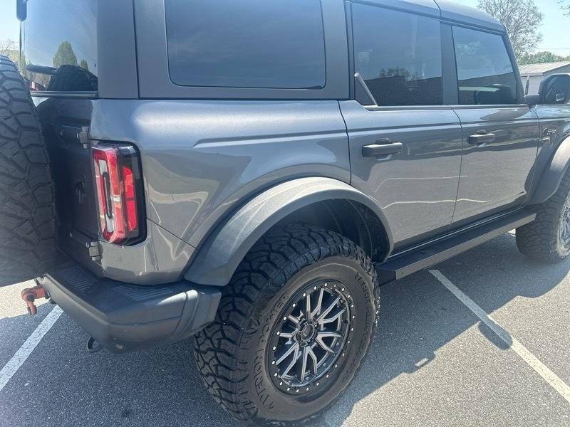 Ford Bronco Base 4-Door w/Advanced 2022