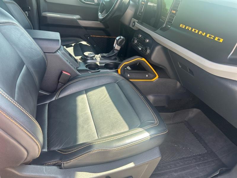 Ford Bronco Base 4-Door w/Advanced 2022