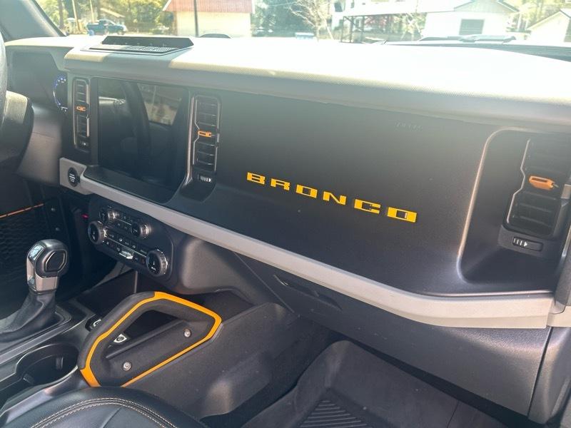 Ford Bronco Base 4-Door w/Advanced 2022