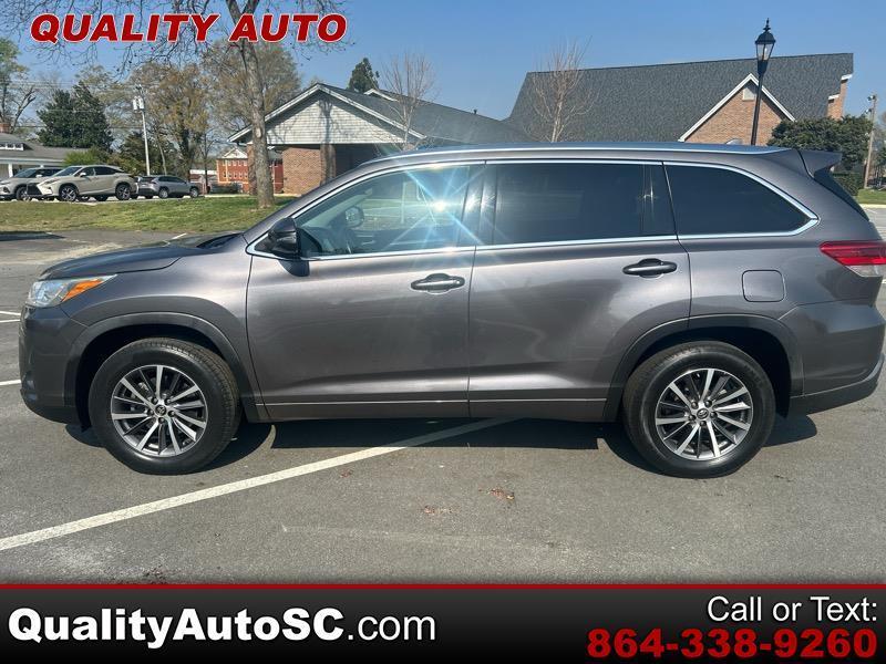 Toyota Highlander SE FWD V6 2018