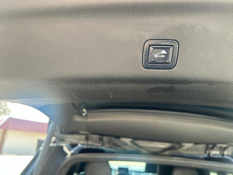 GMC Yukon XL SLT 2WD 2021