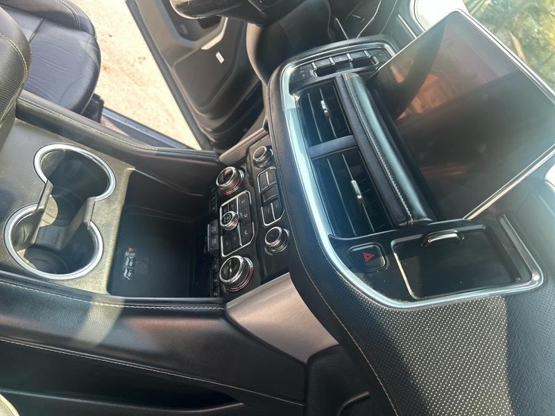 GMC Yukon XL SLT 2WD 2021