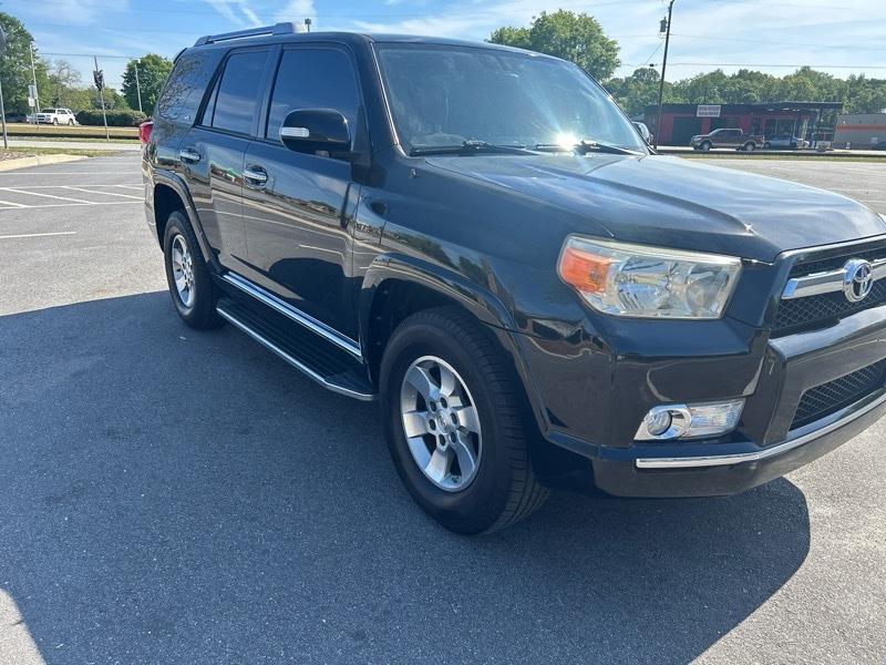 Toyota 4Runner SR5 2WD 2013