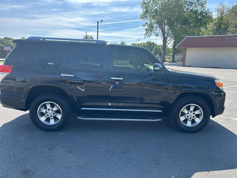 Toyota 4Runner SR5 2WD 2013