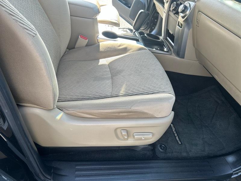 Toyota 4Runner SR5 2WD 2013