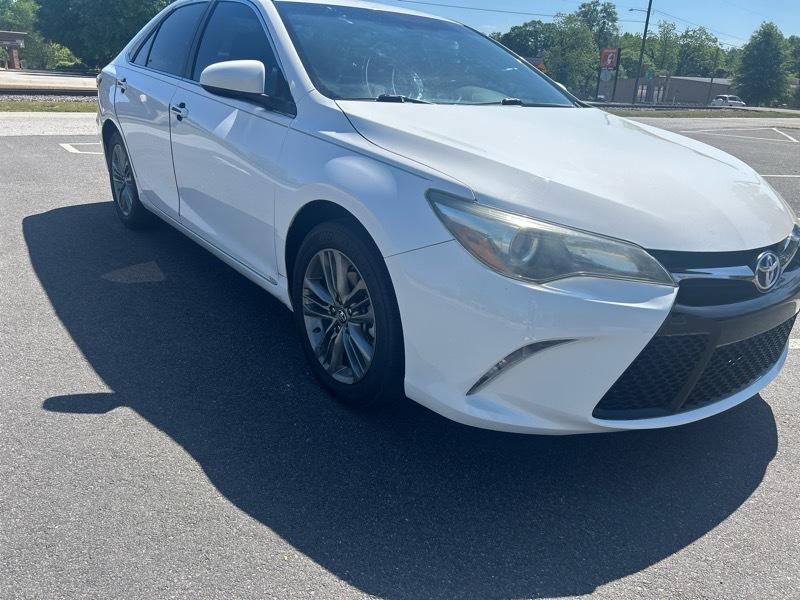 Toyota Camry SE 2017