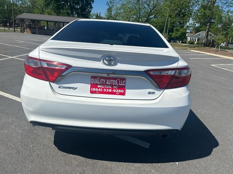 Toyota Camry SE 2017