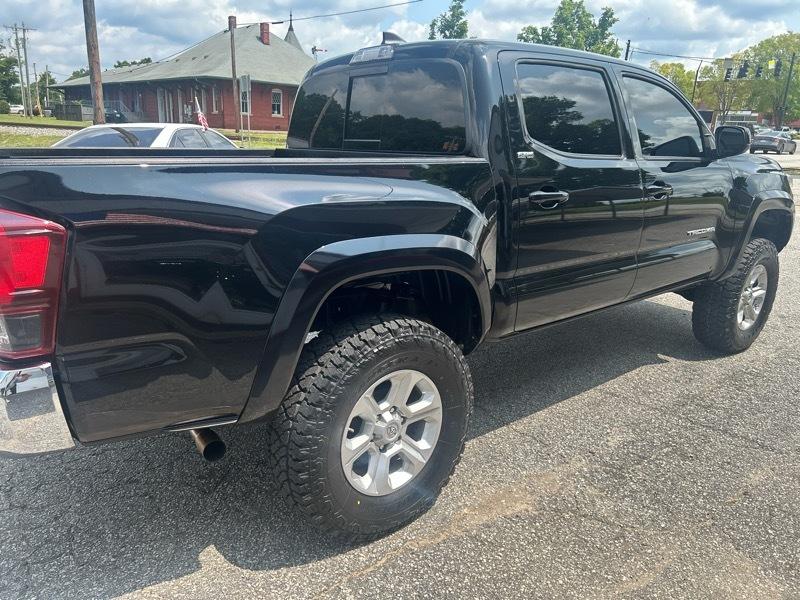 Toyota Tacoma 4WD Access Cab V6 AT SR5 (Natl) 2019