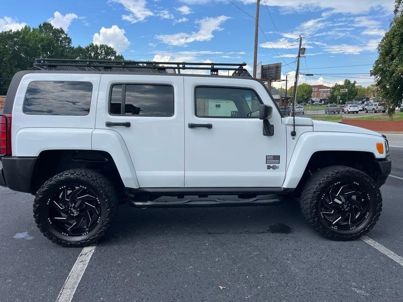 HUMMER H3 4dr 4WD SUV 2018