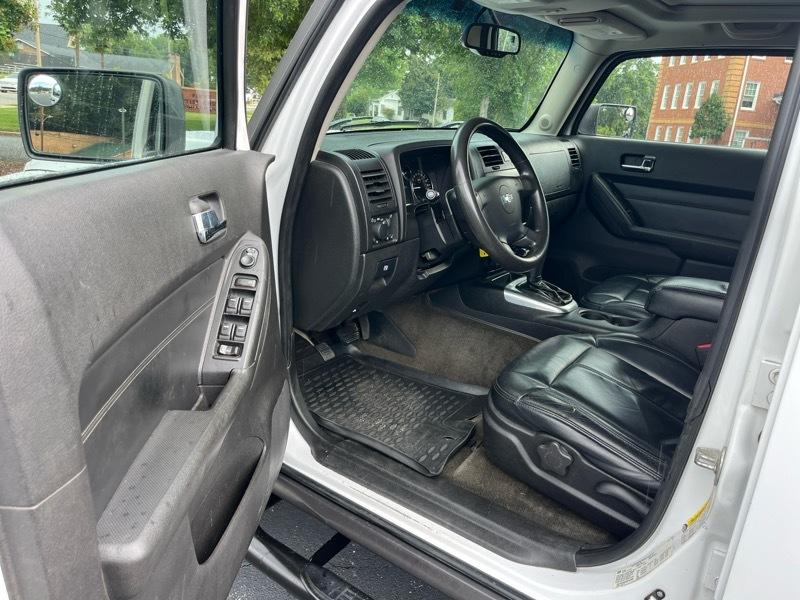 HUMMER H3 4dr 4WD SUV 2018