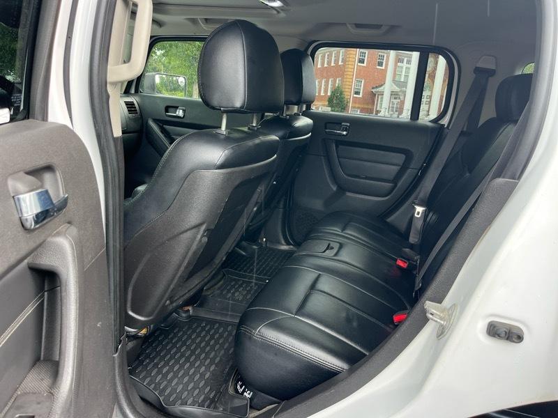 HUMMER H3 4dr 4WD SUV 2018