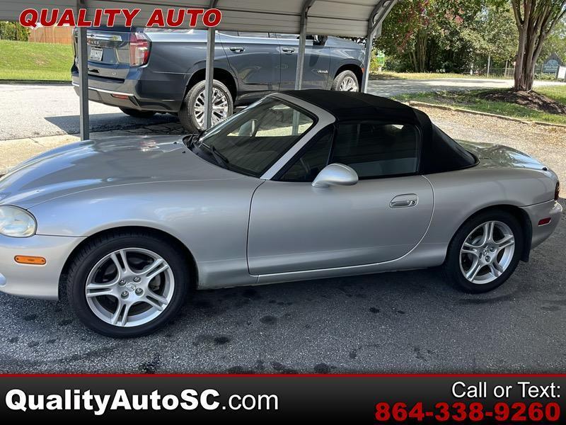 2005 Mazda MX-5 Miata 2D Convertible