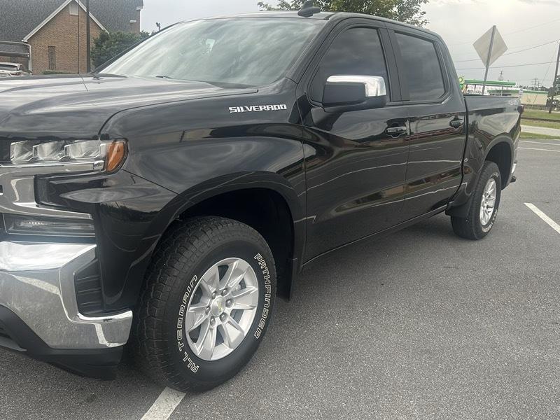 Chevrolet Silverado 1500 1LT Crew Cab 4WD 2021