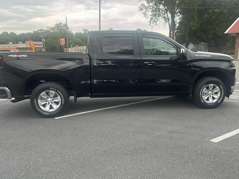 Chevrolet Silverado 1500 1LT Crew Cab 4WD 2021