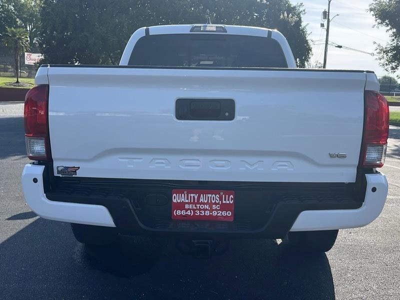 Toyota Tacoma 2WD Limited Double Cab 5' Bed V6 AT (Natl) 2017