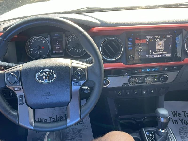 Toyota Tacoma 2WD Limited Double Cab 5' Bed V6 AT (Natl) 2017
