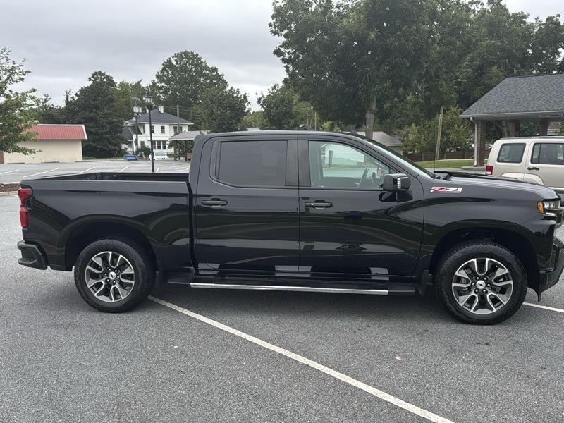 Chevrolet Silverado 1500 4WD Crew Cab 147" RST 2021
