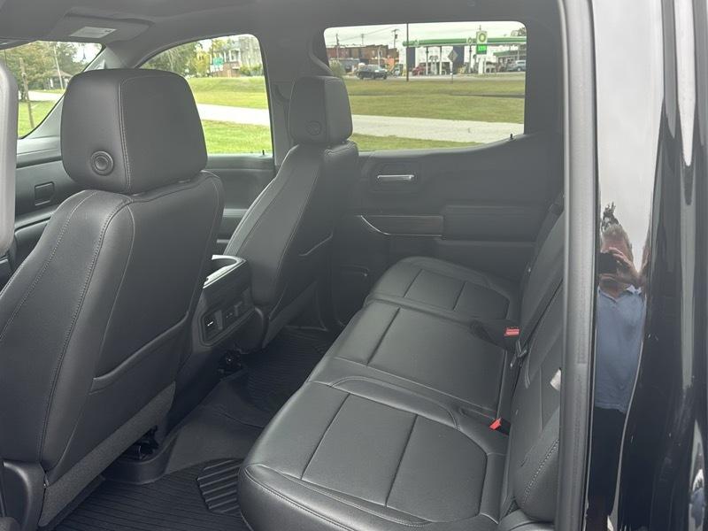 Chevrolet Silverado 1500 4WD Crew Cab 147" RST 2021