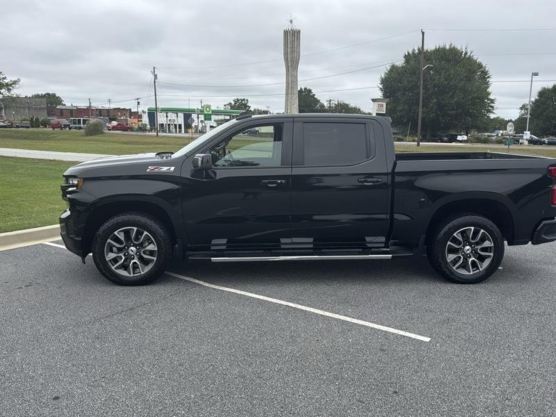 Chevrolet Silverado 1500 4WD Crew Cab 147" RST 2021