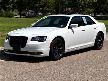 2022 Chrysler 300 S V6