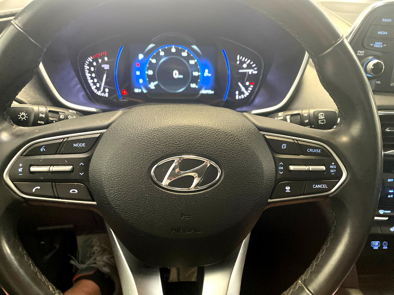 Hyundai Santa Fe SEL 2.0T w/Convenience and Premium Packages 2020 Hyundai Santa Fe SEL 2.0T w/Convenience and Premium Packages 2020
