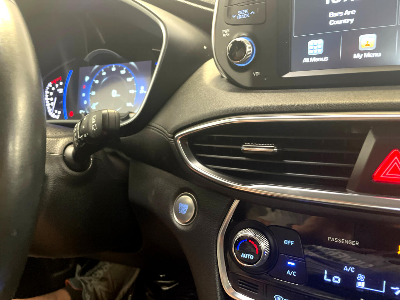 Hyundai Santa Fe SEL 2.0T w/Convenience and Premium Packages 2020 Hyundai Santa Fe SEL 2.0T w/Convenience and Premium Packages 2020