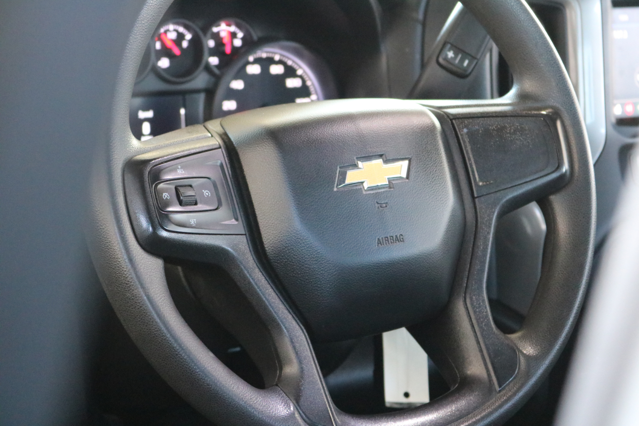 Chevrolet Silverado 1500 Custom Crew Cab 4WD 2021 Chevrolet Silverado 1500 Custom Crew Cab 4WD 2021