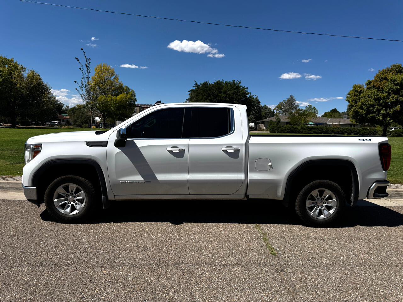 GMC Sierra 1500 Limited SLE Double Cab 4WD 2022 GMC Sierra 1500 Limited SLE Double Cab 4WD 2022