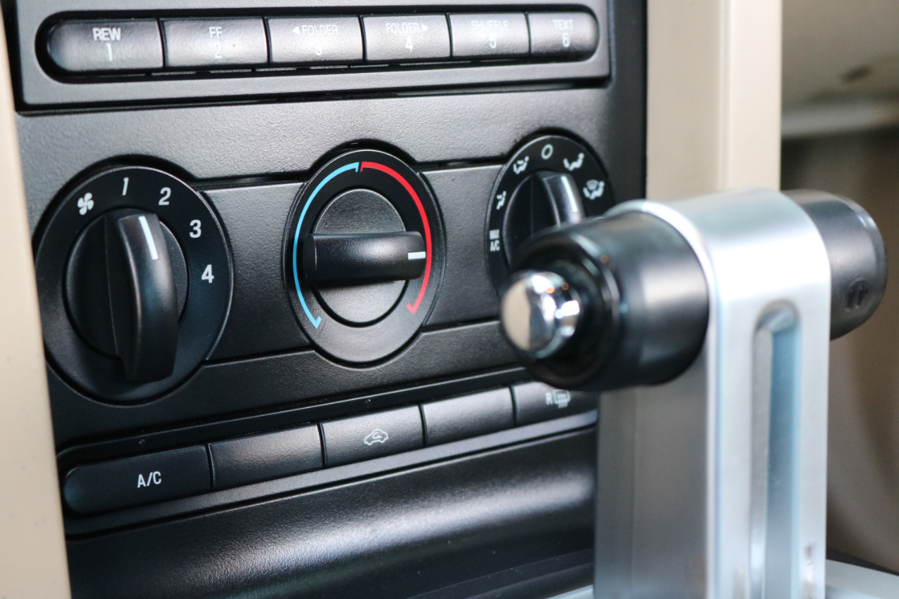 Ford Mustang 2dr Conv GT Premium 2005