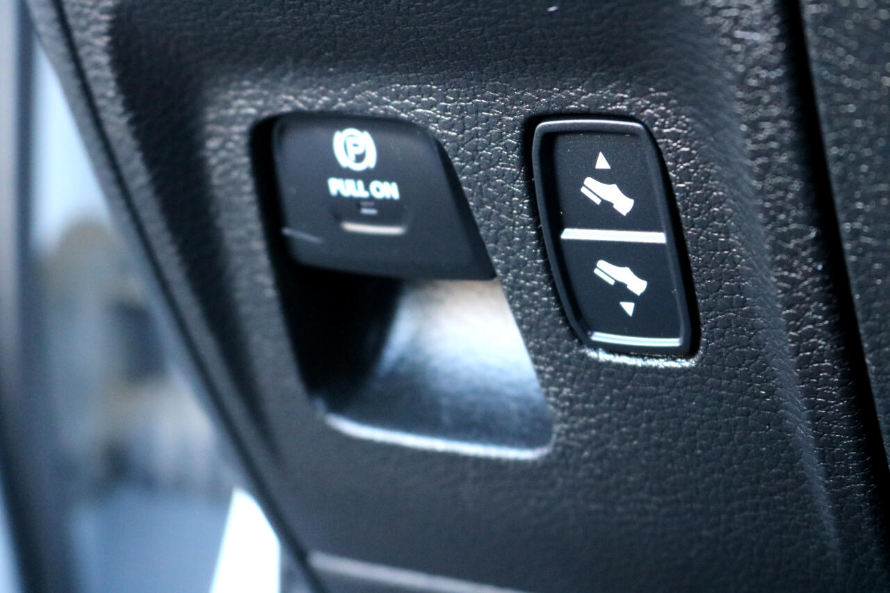 RAM 1500 Laramie Crew Cab SWB 4WD 2022