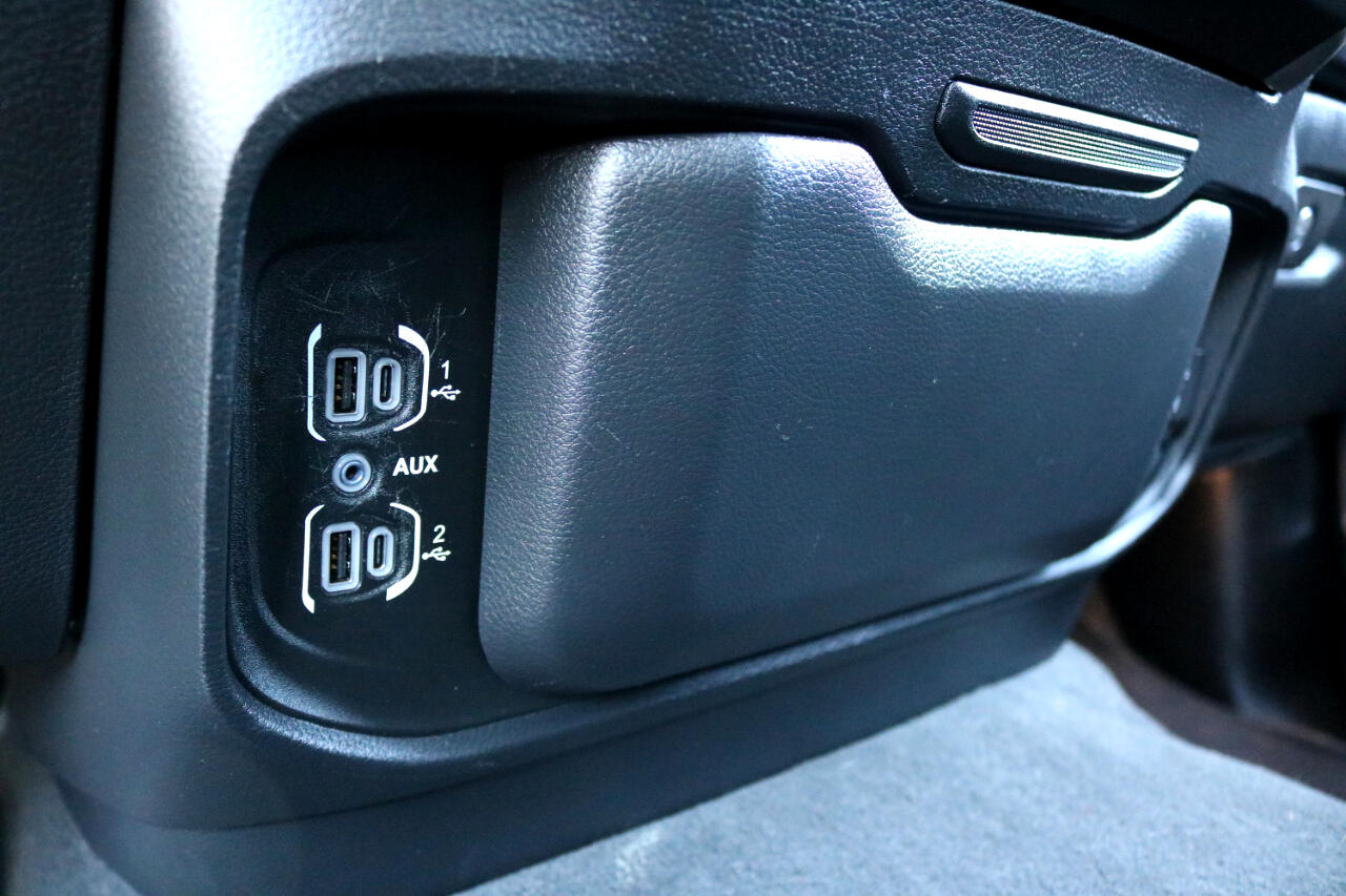 RAM 1500 Laramie Crew Cab SWB 4WD 2022